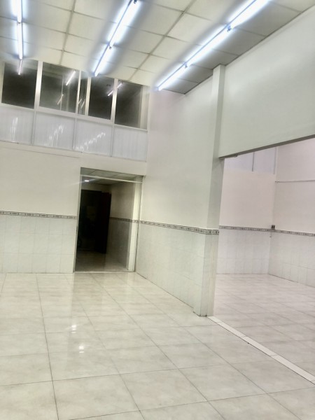  Nhà nguyên căn mt đường Bùi Minh Trực - Diện tích : 8m x 12m