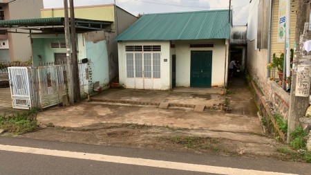 Cho thuê nhà nguyên căn mặt tiền lớn
