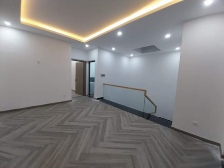 Chính chủ gửi cho thuê biêt thự KDC Gia Hoà P. Phước Long B, Quận 9, 210m2, 3 phòng ngủ, 4 toilet