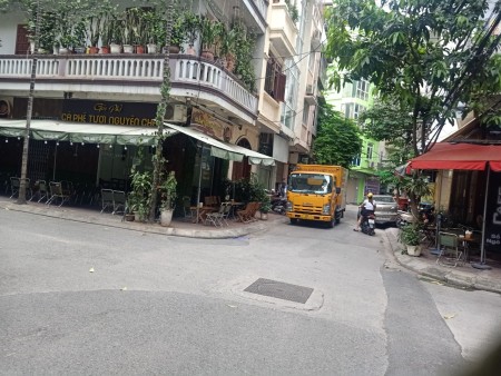 Cho Thuê Nhà Nguyên Căn, Nguyễn Chánh, Cầu Giấy, 40m2 x 4T, Mt 5m, Giá: 20Tr/Th. (Có TL)