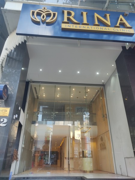 Cho thuê toà nhà số 22 Đường 3/2 Quận 10 ( nằm ngay vòng Dân chủ, toà nhà Viettel)