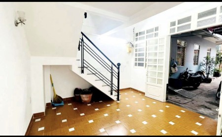 Nhà cho thuê hẻm 3m Cư Xá Đô Thành F4 Q3 - 9.5 triệu