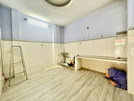 Cho thuê nhà nguyên căn mặt tiền kinh doanh P5Q8