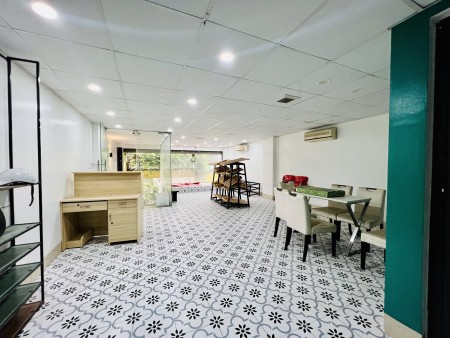 Cho thuê nhà mặt tiền giá rẻ phố Võng Thị