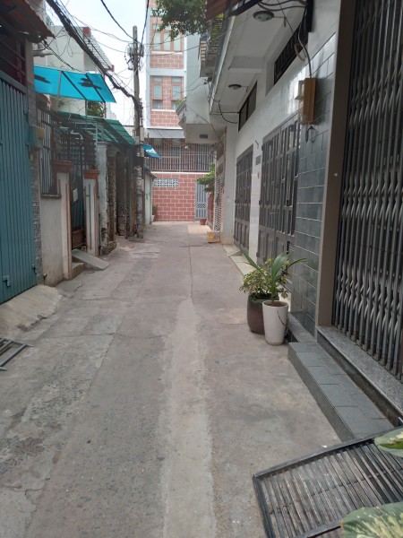 Cho thuê nhà phan Văn trị phường10, đối diện khu Ctyland