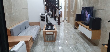 Cho thuê nhà Định Công - Thanh Xuân - 5 ngủ - full đồ 14tr/tháng., 50m2, 5 phòng ngủ, 5 toilet