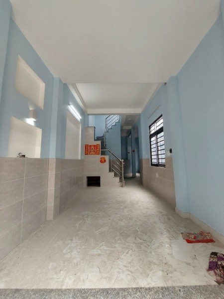 Cho thuê nguyên căn gần chợ Nguyễn Chế Nghĩa P13 Q8- DT : 3,2 × 12m. Nở hậu 4m., 42m2, 4 phòng ngủ, 3 toilet