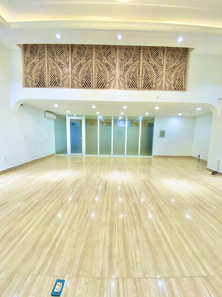 Cho thuê nhà 6x21 có lửng đường 79 P.Tân Quy, Quận 7