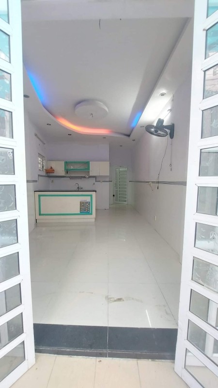 Cho thuê nhà nguyên căn rộng rãi giá rẻ trong khu vực Quận Phú Nhuận.