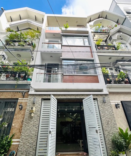 Cho thuê nhà 3 lầu gần Lottee quận 7 giá rẻ