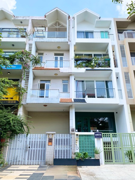 Cho thuê nhà 5 lầu himlam quận 7 ngay Lottee Mart