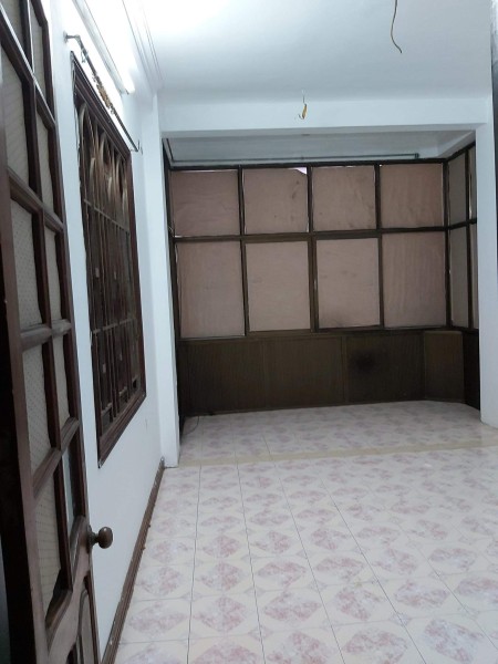 Chính chủ cho thuê nhà nguyên căn Kim Mã 35m2x 5 tầng oto đỗ cửa giá chỉ 13tr, 35m2, 4 phòng ngủ,