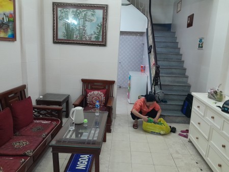 Chính chủ cho thuê nhà riêng 30m2 x 3,5 tầng, 30m2, 2 phòng ngủ, 3 toilet