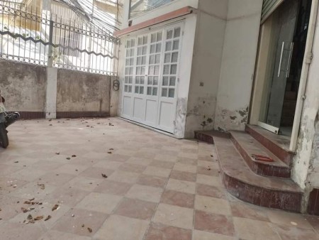 Cho thuê nguyên căn phố Thái Hà - 100M2 X 4 tầng - Mặt tiền 8m - Ngõ ô tô, 100m2, 4 phòng ngủ, 4 toilet