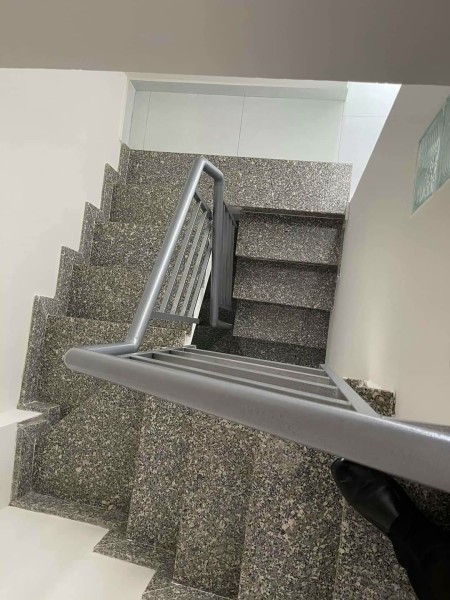 Chính chủ cho thuê nhà nguyên căn địa chỉ: 687/.. Lạc Long Quân