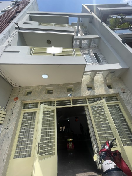 Cho thuê nhà khu Tên Lửa giá rẻ 25 triệu, 126m2, 5 phòng ngủ, 5 toilet