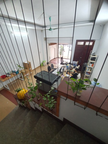 Cho thuê tòa nhà 4 tầng - ngõ ô tô tránh - Khuất Duy Tiến - gần licogi 13 - 110m2 x 4 tầng - mt, 110m2, 7 phòng ngủ, 4 toilet