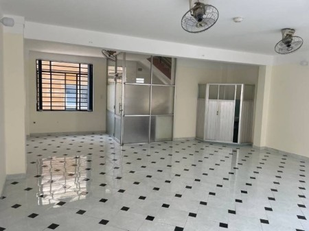 Cho thuê nhà 38 Nguyễn Giản Thanh, p15, Q10 giá thuê 23tr/tháng