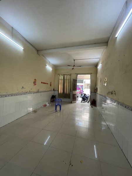 Cho thuê nhà NC đường calmette - 5x20 - 1 trệt 1 lửng - 18tr/tháng