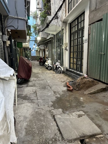 cho thuê nhà NC 22 Trần Bình Trọng - 3x10m - 1 lầu - giá thuê 10tr/tháng