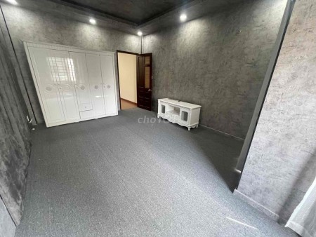 Chính chủ cho thuê nhà 305m2 đường 285 CMT8 - khu Hà Đô Centrosa