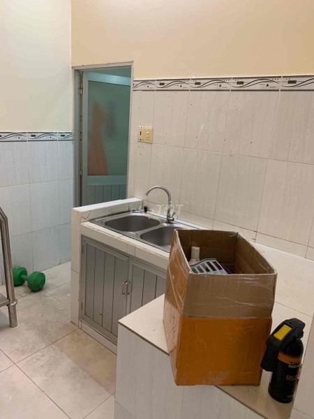 cho thuê nhà nguyên căn đường nguyễn cảnh chận quận 1