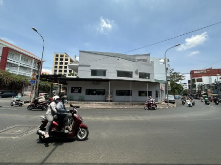 Sốc 170tr! Cho thuê MT gần Út Tịch phường 4 TB - 17*22m 2 Tầng trống suốt