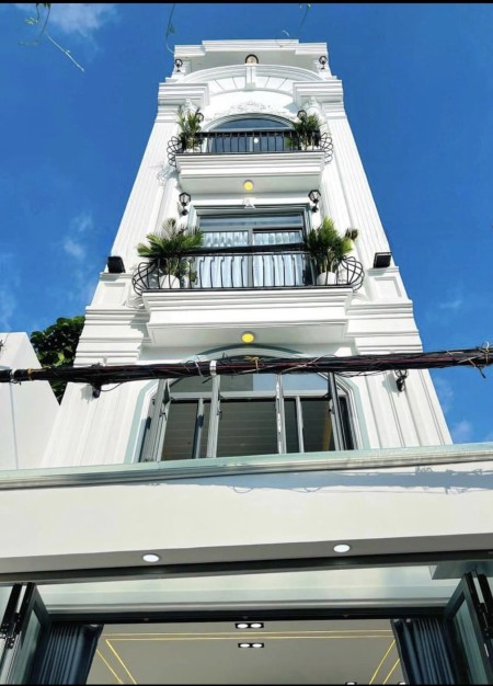 Cho thuê nhà 4 lầu MT đường 79 Phường Tân Quy Quận 7