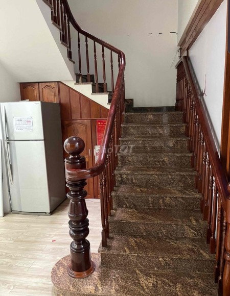 Chính chủ cho thuê nhà 4 tầng làm văn phòng , phòng khám , spa ….. trung tâm quận 3 - HCM