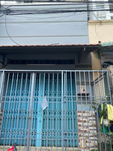 Cho thuê nhà Hoà Bình quận Tân Phú hẻm 6m 4 x13m chỉ 10 triệu tl