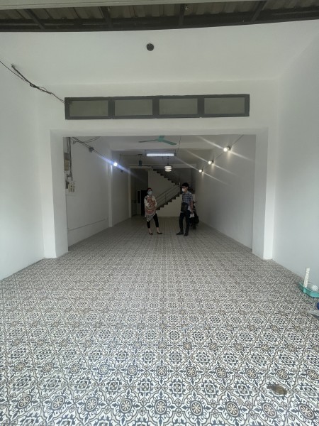 Nhà mặt tiền kinh doanh khu tên lửa 20 triệu