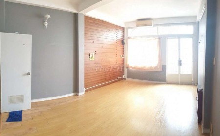 Cho thuê nhà 4 tầng, hẻm 85 Trần Khắc Chân, Quận 1