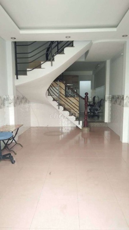 Cho thuê nguyên căn F5 Tân Bình CMT8