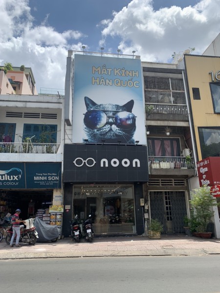 CHO THUÊ NHÀ Lê Văn Sỹ P13 PN 5x18m vuông vức ko LG trệt 3 lầu 70tr/th