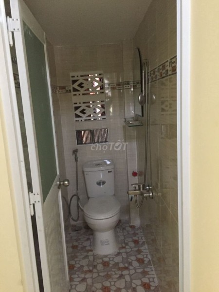 Cho thuê nhà mặt tiền 2pn Phạm Văn Hai, Phường 5, Quận Tân Bình