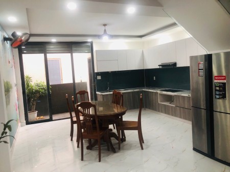 Cho thuê nhà Lê Đức Thọ P15 hẻm xe hơi 5PN 6WC (5x18) ⥊ Nhà như hình