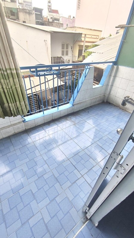Cho thuê nhà nguyên căn bình thạnh, 76m2, 4 phòng ngủ, 3 toilet