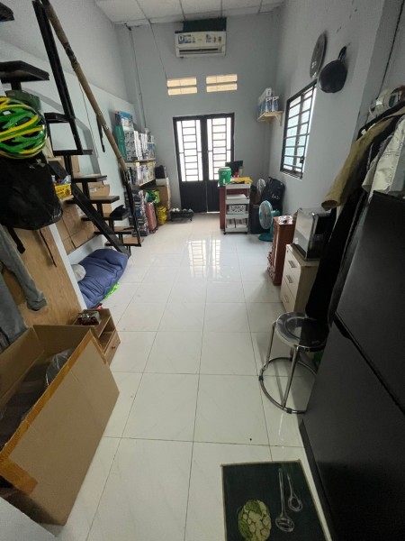 Cho thuê nguyên căn nhỏ Thích Quảng Đức p5 Phú Nhuận, 30m2, 1 phòng ngủ, 1 toilet