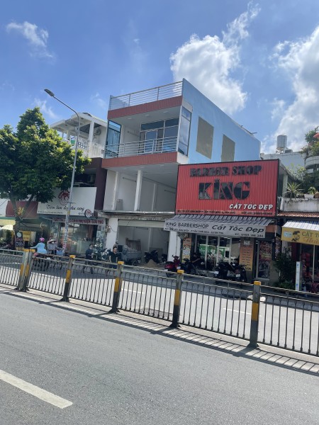 Cho thuê nhà mặt tiền Lũy Bán Bích, nhà mới. Giá rẻ