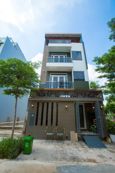 cho thuê nhà full nội thất cao cấp trung tâm quận 7