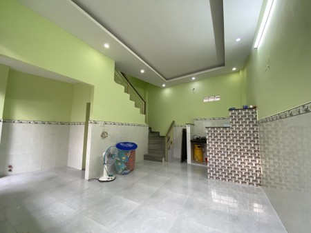 Chính chủ cho thuê nhà nguyên căn Q.12 giá 5 triệu, 30m2, 2 phòng ngủ, 2 toilet