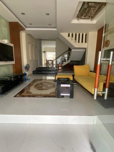 Cho thuê nhà 1 Trệt + 2 Lầu có nội thất gần cầu Phú Mỹ Quận 7