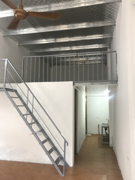 Cho thuê nhà ở nguyên căn mái tôn lạnh chính chủ tại Hoàng Mai Hà Nội, 55m2, 1 phòng ngủ, 1 toilet