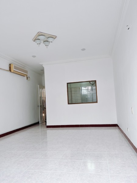 Nhà MTKD Phan Xích Long, Phú Nhuận, 4,5x16 (NH 6.5), 4 Tầng, Giá 22 triệu, 80m2, 4 phòng ngủ, 4 toilet