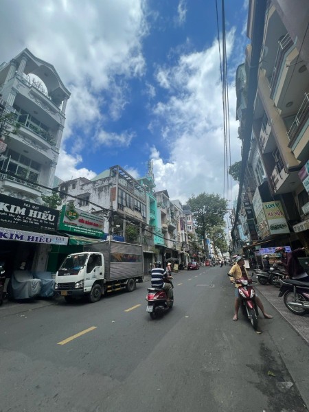 cho thuê nhà góc Ngô Quyền - Vĩnh Viễn , Dt 4x12m , 3 Lầu , Giá thuê 30tr