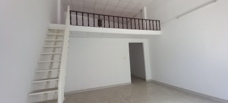 Cho thuê nhà cấp 4 nguyên căn , giá 4000000 đnhà sạch sẽ ,yên tỉnh