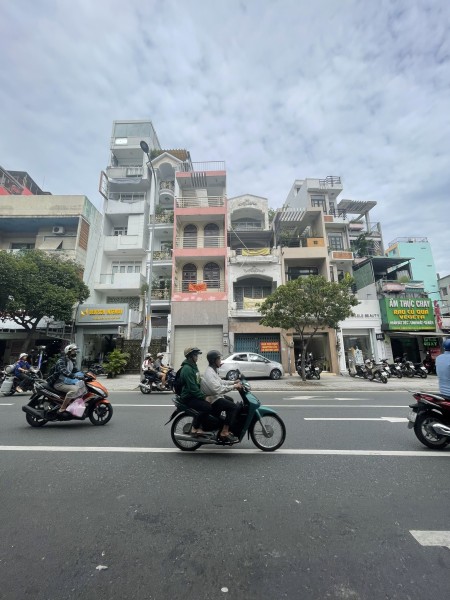 Tôi cho thuê nhà MT đường 3/2 Quận 10* DT 4x17m* 1 trệt 3 lầu* Giá sập sàn, 68m2, 6 phòng ngủ, 6 toilet