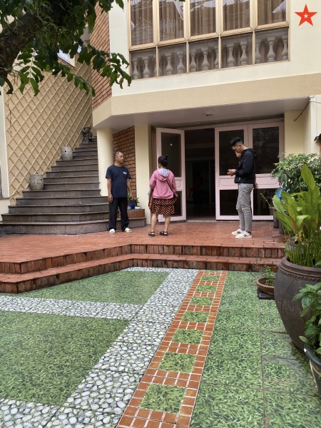 Đi đến slide 4