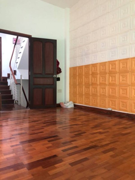 Đi đến slide 1