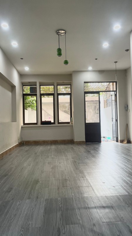 Nhà chính chủ HXH 2B Bạch Đằng, P2, Tân Bình, 99m2/ sàn, trệt 2 lầu